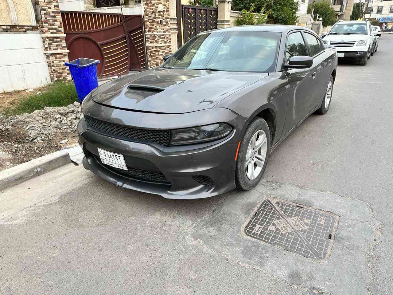 سلام عليكم
المواصفات:
 • موديل: 2020
 • الفئة: SXT Plus
لون نفطي
 • كشنات تدفئه تبريد
 • المحرك: 6 سلندر
 • ستيرن تدفئه
 • كاميرا خلفية
 • حساسات
 • جلد
 • تحكم في الستيرن
 • تشغيل ذكي عن بعد 
وكامله مواصفات معروفه مال بلاس
 • السياره ٣ قطع دعاميه مبدل نفس اللون 
جاملغ وبنيد مبدل  وباب خلفي طعجه خفيفه ما تبين بالصوره بارد يحتاج
 
السعر 
19,300$
وبيها مجال للشراي

للاستفسار ***********
