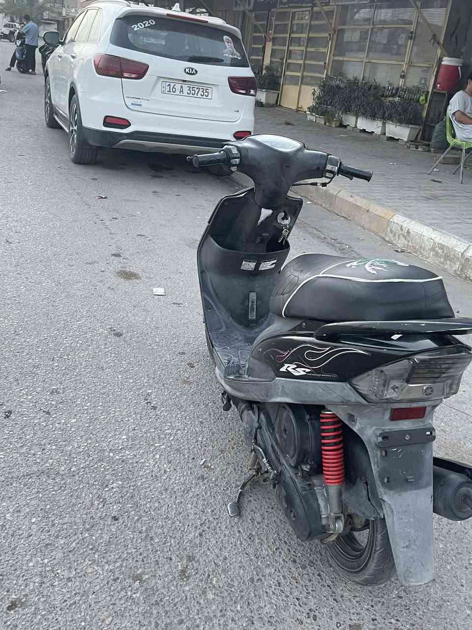 سلام عليكم دراجه للبيع ختم واحد وي المكينه برغي مامفتوح بيهه مكينه ناعمه فول دراجه شرط سعر 850 ***********
