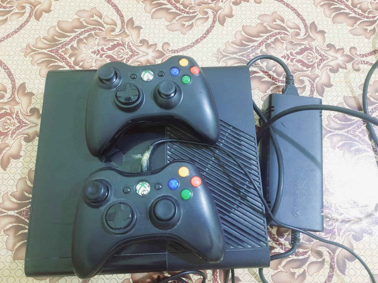 اكس بوكس سوبر سلم للبيع  سعر ٨٥ او بي مجال جهاز موجودة جميع ملحقاتة مع جوستك وحدة ام الوير و حدة الاسلكي  مع هارد 250 جهاز شرط الفحص  بس نقص الغلاف مثل ما وضح بالصورة. مكاني بصرة نا عندي توصيل


**إذا كنت صاحب هذا الإعلان وتريد حذفه لأي سبب، رجاءا أرسل رسالة إلى الدعم الفني**