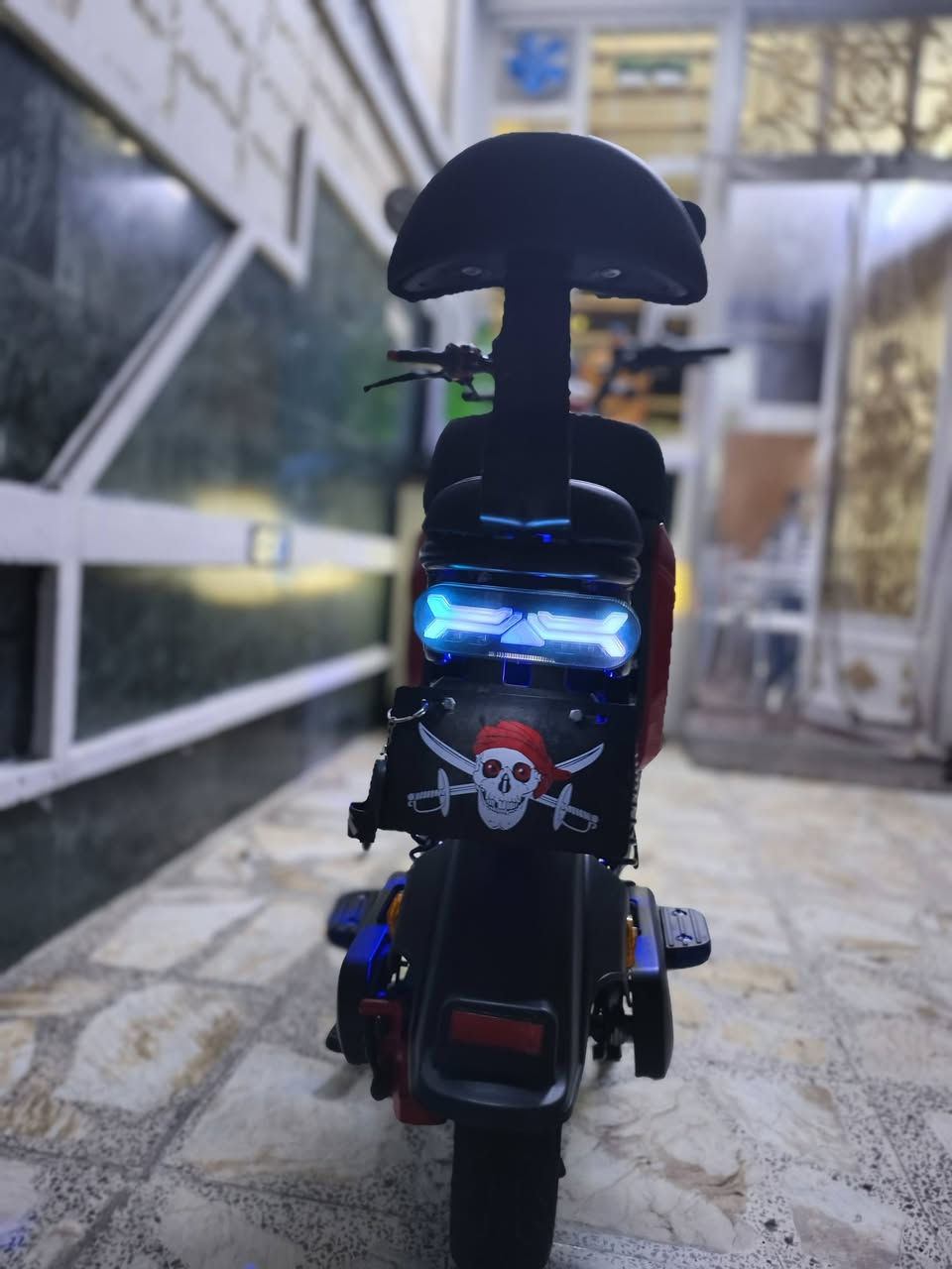 السلام عليكم دراجة شحن 🔋⚡للبيع النوع آر ٩ كاملة أخت الجديدة كاملة من حيث المواصفات دراجة جديدة
للاستفسار ***********السعر اتصل 🗣📲📞
