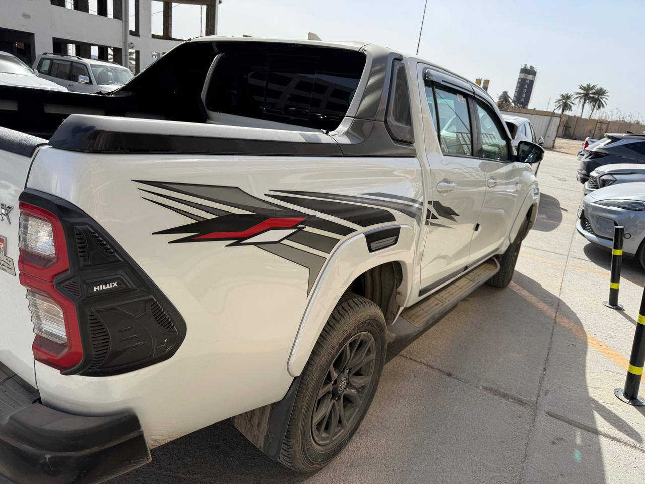 السلام عليكم هيلوكس 2023  V6
مكفوله 
سياره جديده باسمنه فول مواصفات
مكانها الحريه الدولعي 
السعر 410$
للاستفسار ***********
اني مكلف بل نشر
