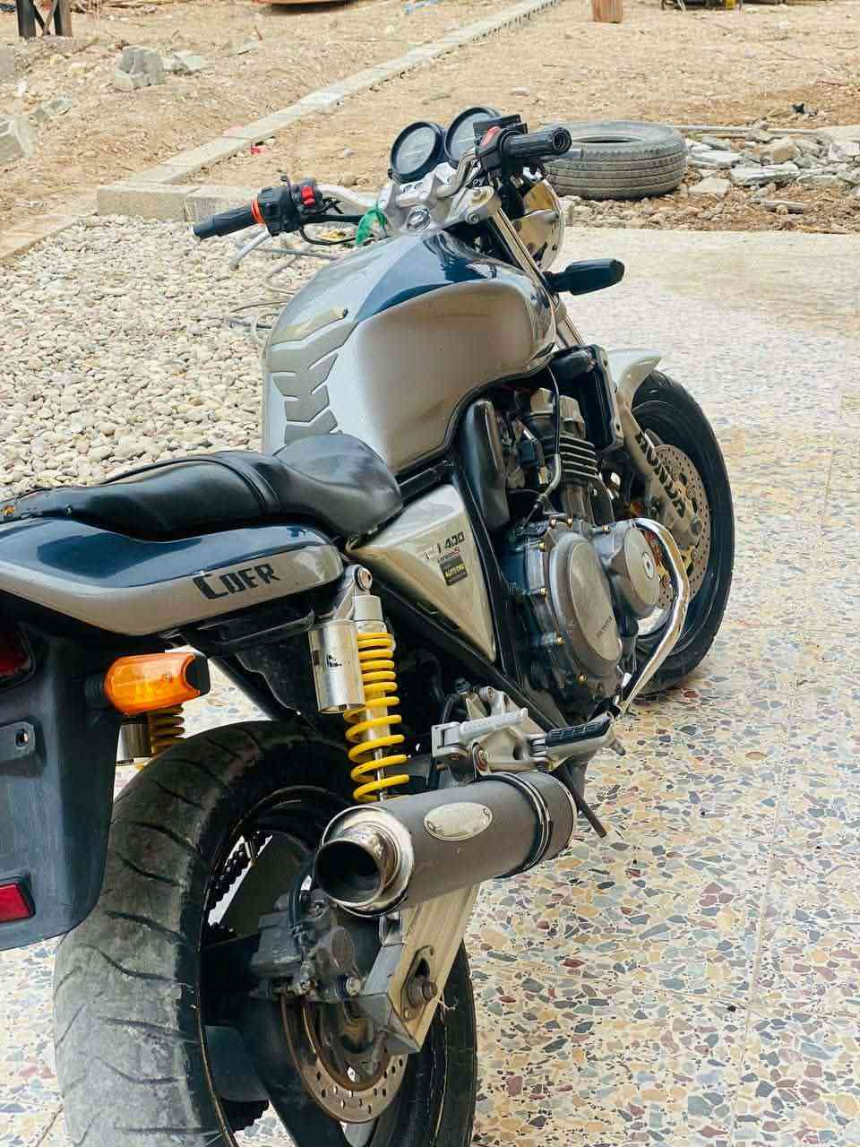 البيع مفتوحه بس كاور جاهزه مكاني كوت شيخ سعد السعر واحد ونص وبيه مجال***********
