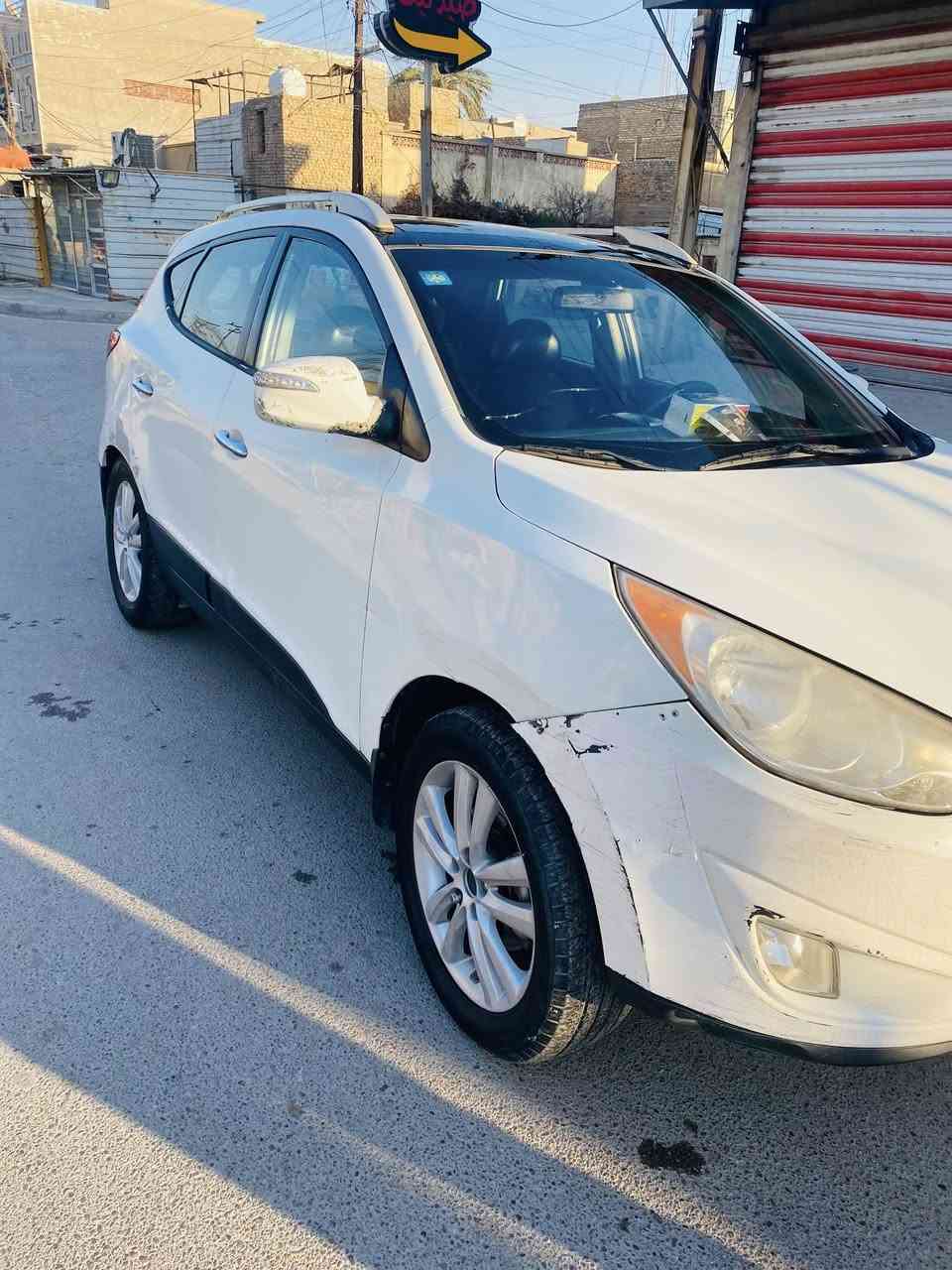 السلام عليكم توسان ٢٠١٠ شكل ال١١ امريكي فور ويل حادثهه جوه باب السايق مكينه ٢٤٠٠ دوش صدر جديد تايرات نضيفه رقم الانكليزي الجديد بسمي السياره يرادلهه ترتيب ابيع حزام فول مواصفات بانوراما تحكمات ستيرن تدفئة بالكشنات كشن السايق كهرباء فول عدا البصمه مكاني بغداد الشعب السعر ١١٠ 
***********
