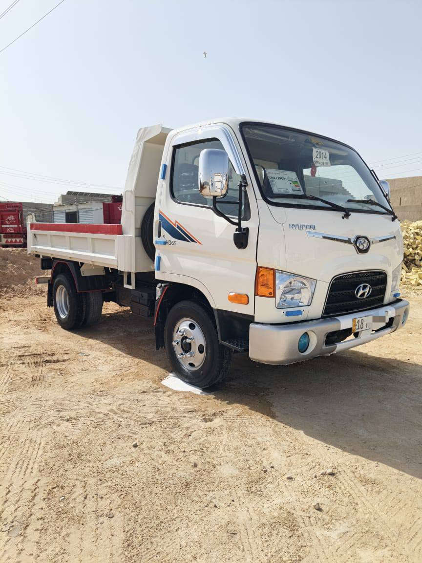 سلام عليكم هونداي قلاب للبيع سياره كفاله عامه دخم تير بس البدي مصبوغ محرك 3600 سياره جهاز مجهزه   ***********
