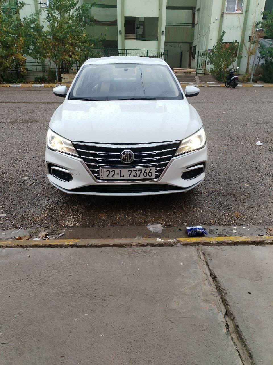 MG 5 2023
مواصفات نص فول 
ماشيا 70 الف
كير محرك شرط
بدون ضرر  سيارة كلين 
السيارة بعدها بضمان الشركة 
للتواصل
***********
