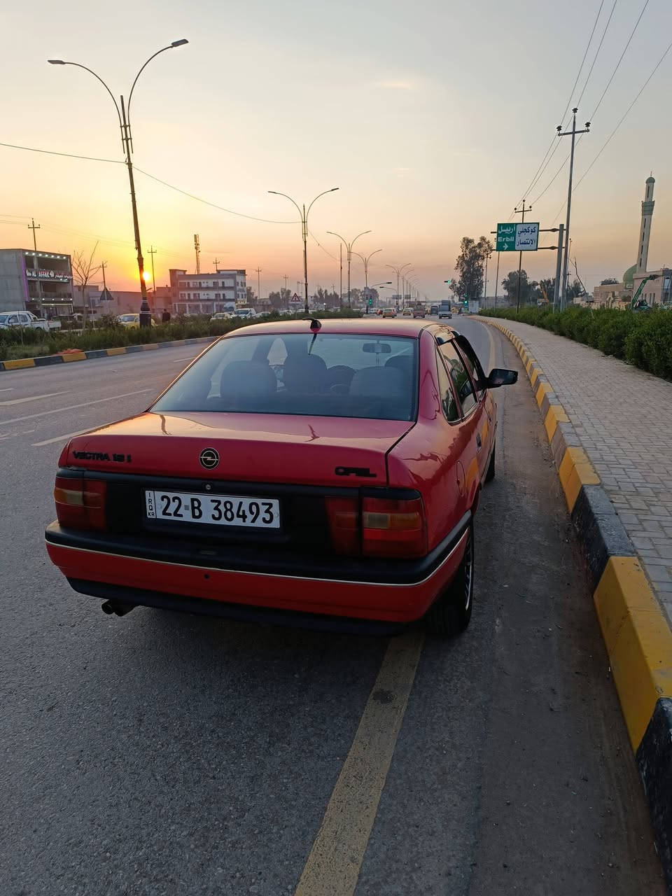 اوبل فيكترا 1992 حجم 18 كير اوتوماتيك رقم اربيل دولي سياره مالت جناي ب 50وبيها مجال شرط التحويل
***********
