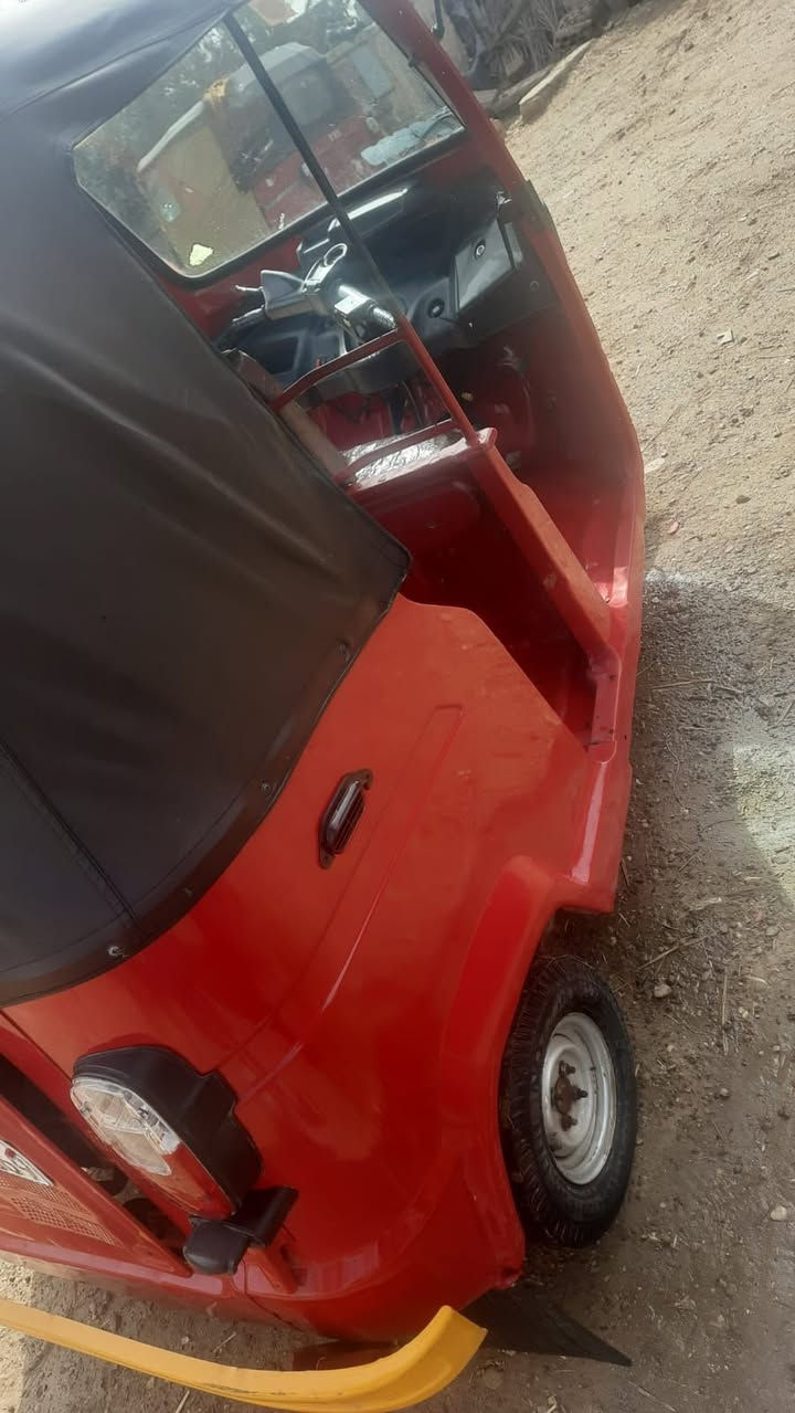 تكتك للبيع tvs مديل18 رقم انكليزي تحويل ثاني يوم السعر 4 ونص موديل 2018 وبيهه مجال للشراي تكتك ما بيه لا ضربه مصبوغه صبغ عام لجماليه ***********
