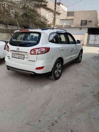 سنتافي 2012 مكفولة مكينة 2400 السعر 140 07833482468