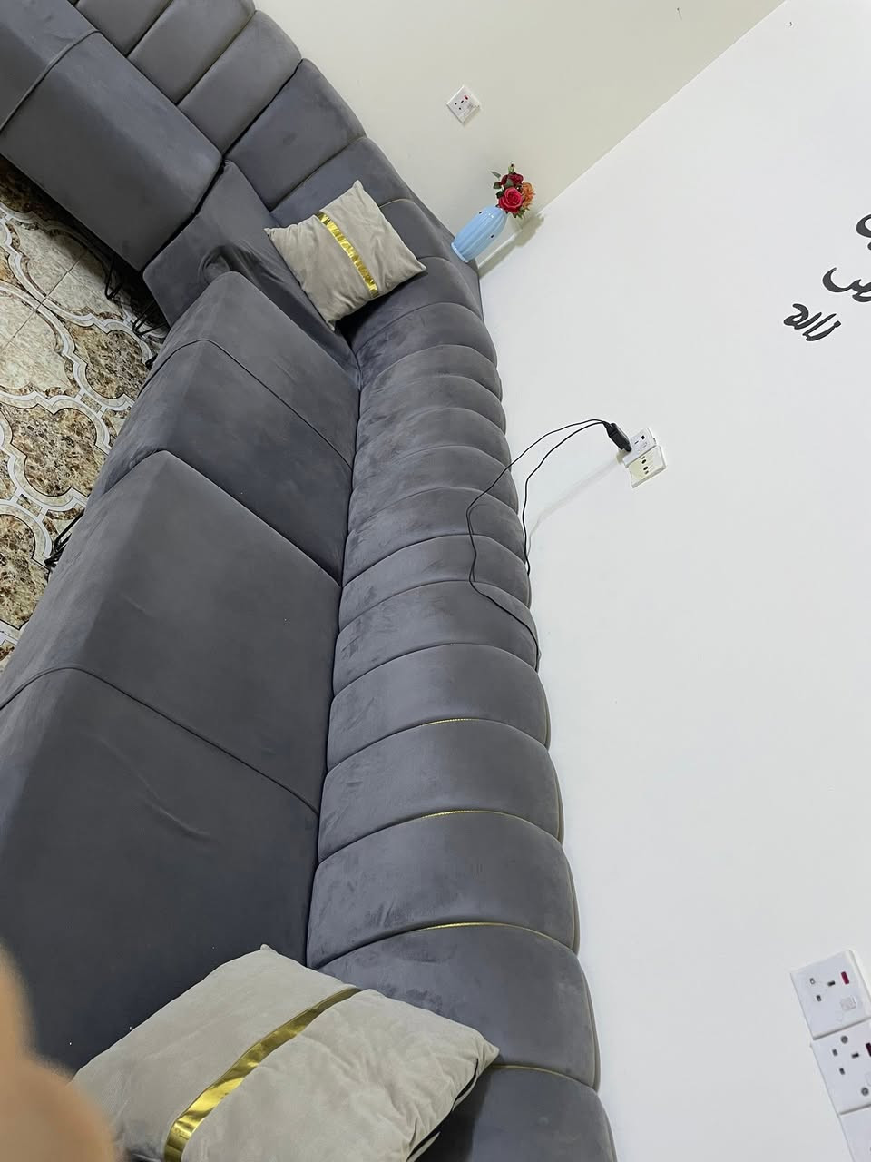 تخم ديوان رصاصي شغل حطاطه مو سوگي 7 امتار نضيف سعره 350 ومجال للشراي *********** واتس اب مكاني اسرى ومفقودين
