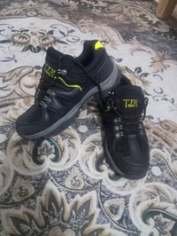 مشلح عسكري • حذاء عسكري • الناصرية حي أور