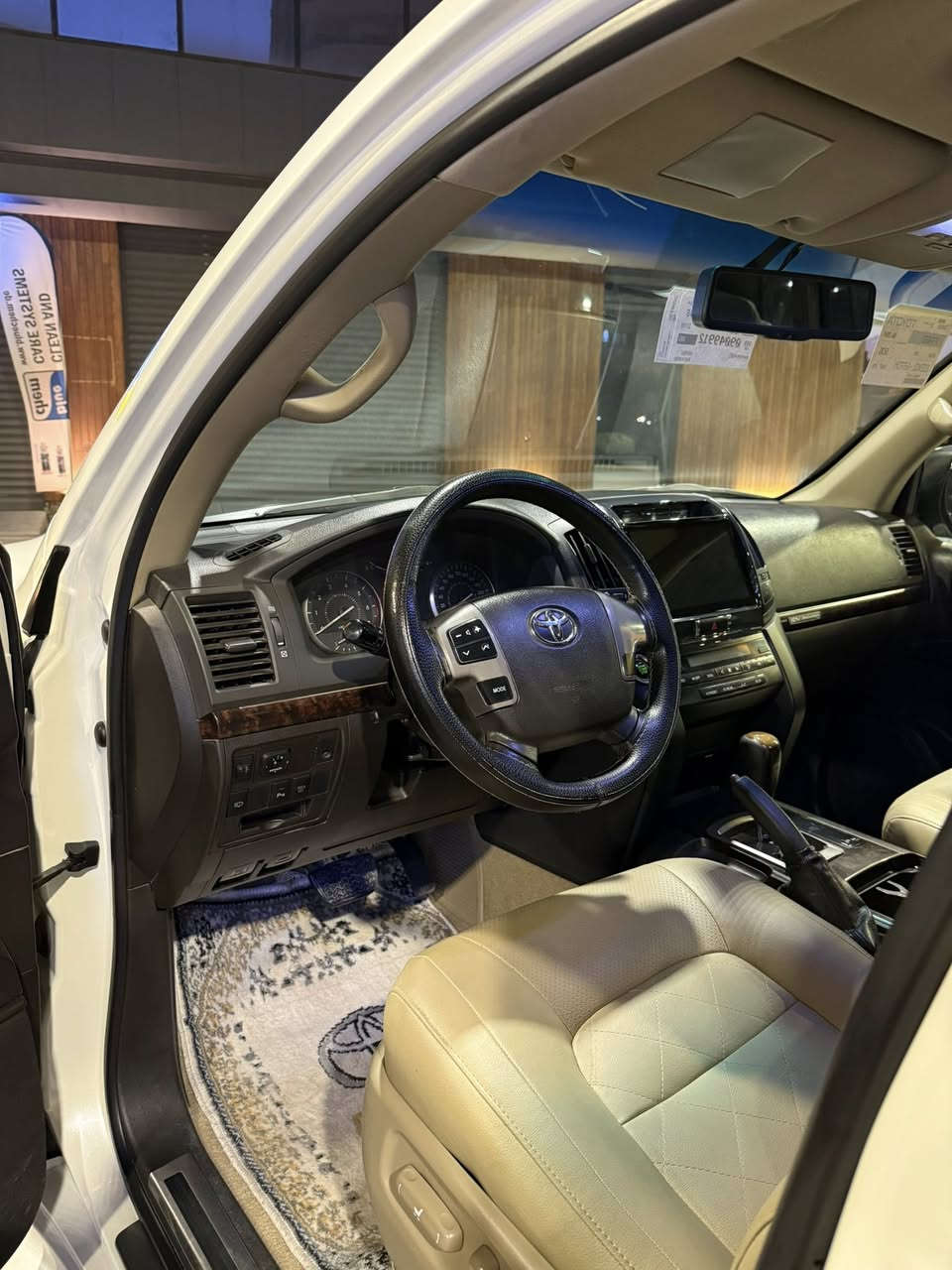 بسم الله الرحمن الرحيم  لاندكروزه ر ٢٠١١ ستينيه سياره مكفول الدعامي ألي الدعامي بشرت  بيه ٥ اصابع تحكيل بل هيلال خلفي محرك  ما مفتوح گير ما مفتوح بشرت سنه وية رقم جديد  رقم سليمانية  سيا ره حيل نصيف حلوه ماشيه١٦٨ سيا ره ما بي مصرف اي نقص مابي ***********
