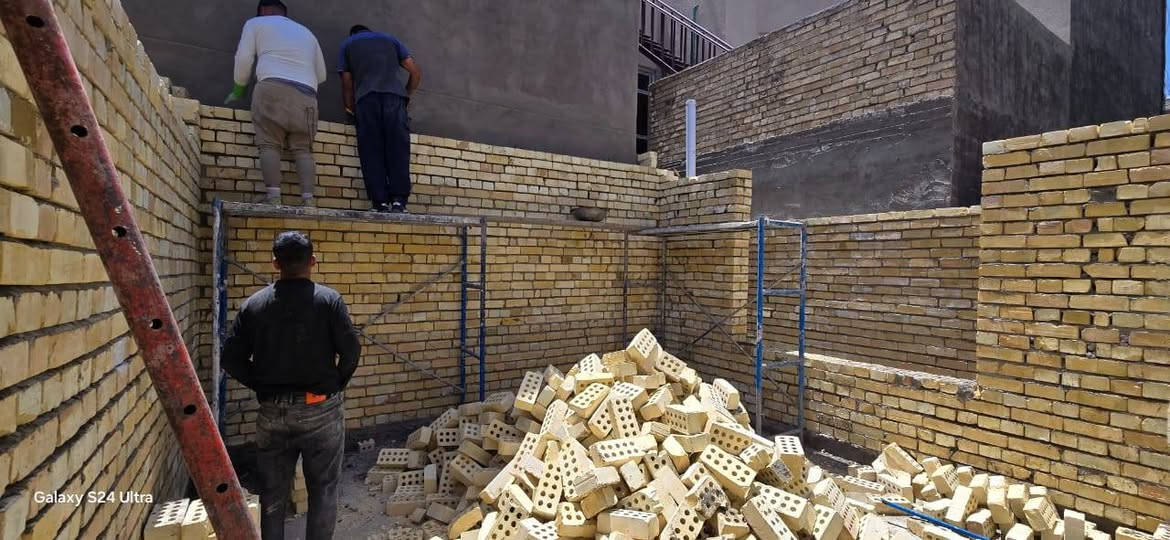 خلفه بناء درجه اولى استلام مهندس متفرق حالين نعمل في جميع مناطق بغداد كرخ ورصافه بسعار مناسبه بليوميه على الدبل وقطعي والتزام بلموعد ***********
