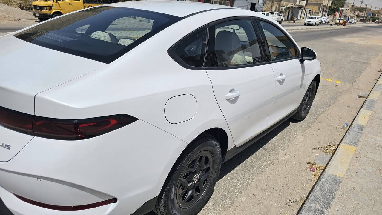 جن بلص مديل ٢٠٢٥
داخل ابيض 
ماشية ٤٠٠٠ بحالة الوكالة 
رقم بغداد 
كفالة عامة 
***********
