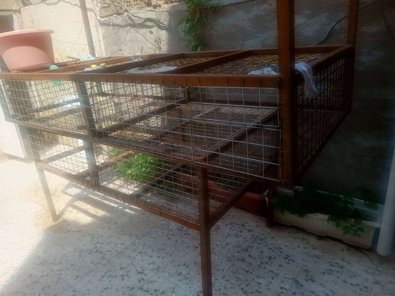 اقفاص دجاج 🐔 من للبيع واحد طوله 3متر و1مترين ونص جدد مكاني بغداد العبيدي ***********
