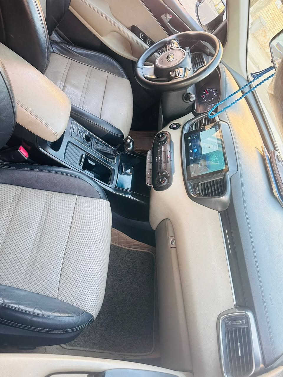 سورنتو 2017 شكل ال 2020
فول مواصفات 

بصمة تشغيل + بصمة ابواب 

مكينه 6 سلندر 

حساسات خلفيه + حساسات امامية 

4 مقاعد  الامامية + الخلفية & تدفئة تبريد

السياره فول للأخير خليجي 

جنطة كهربائية 

سايد بريك دكمة + تلقائي

7 راكب 

وبعد بيها هواي مواصفات 

للأستفسار  الأتصال ع الرقم 

***********

السعر 210 مع المجال ( قليل )
