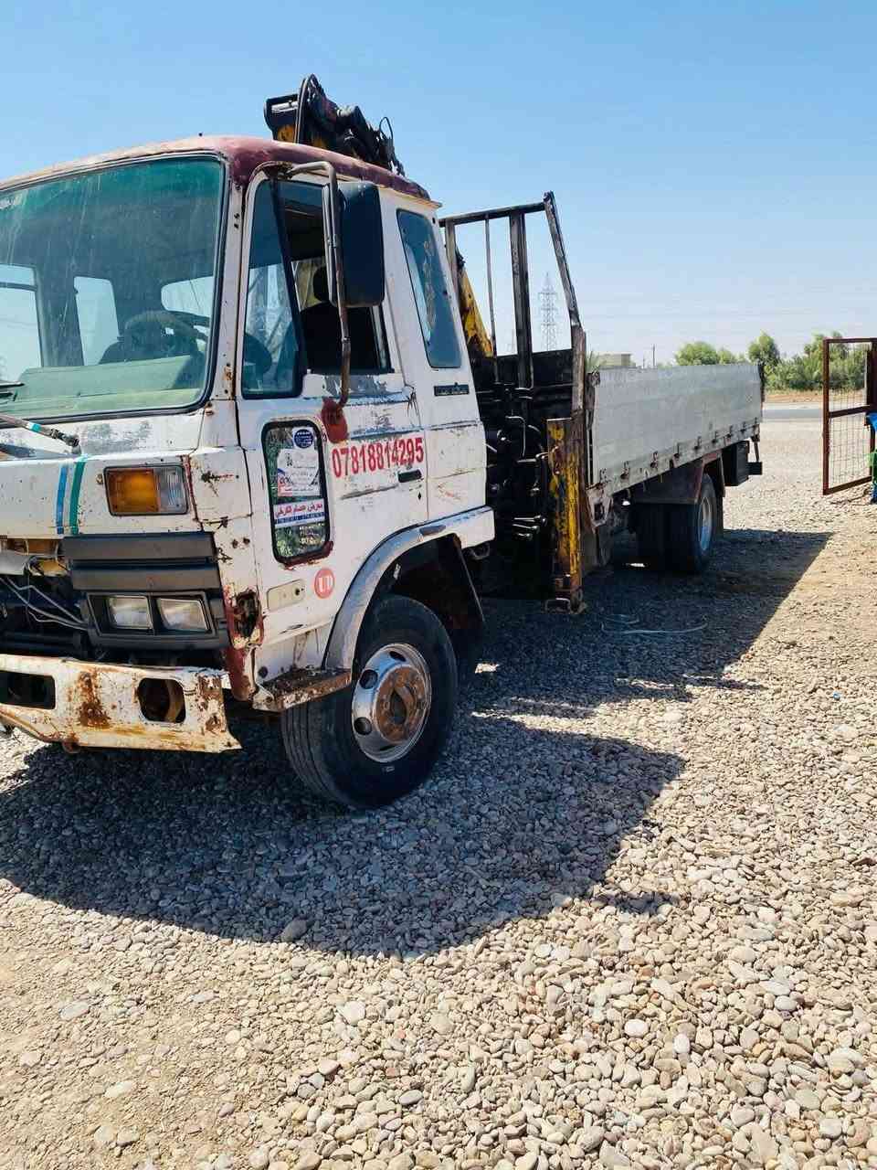 للبيع كرين نيسان موديل 90 رقم ديالى سنوية وهزة مجددة ٢٩ للستفسار الاتصال على الرقم ***********    ***********
