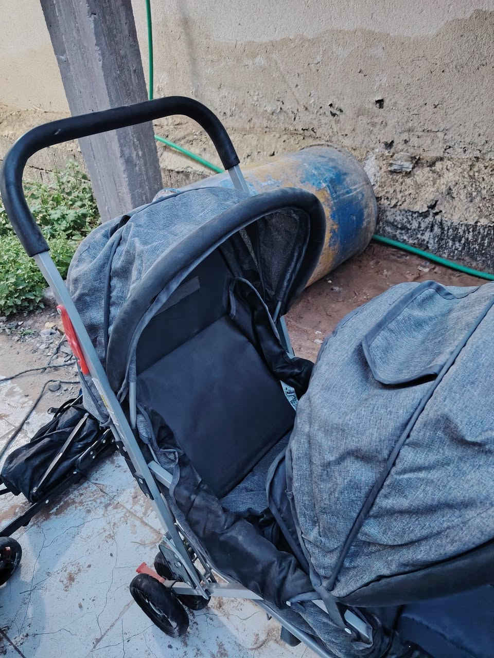 أغراض منزليه للبيع في التنومه للاستفسار ***********
