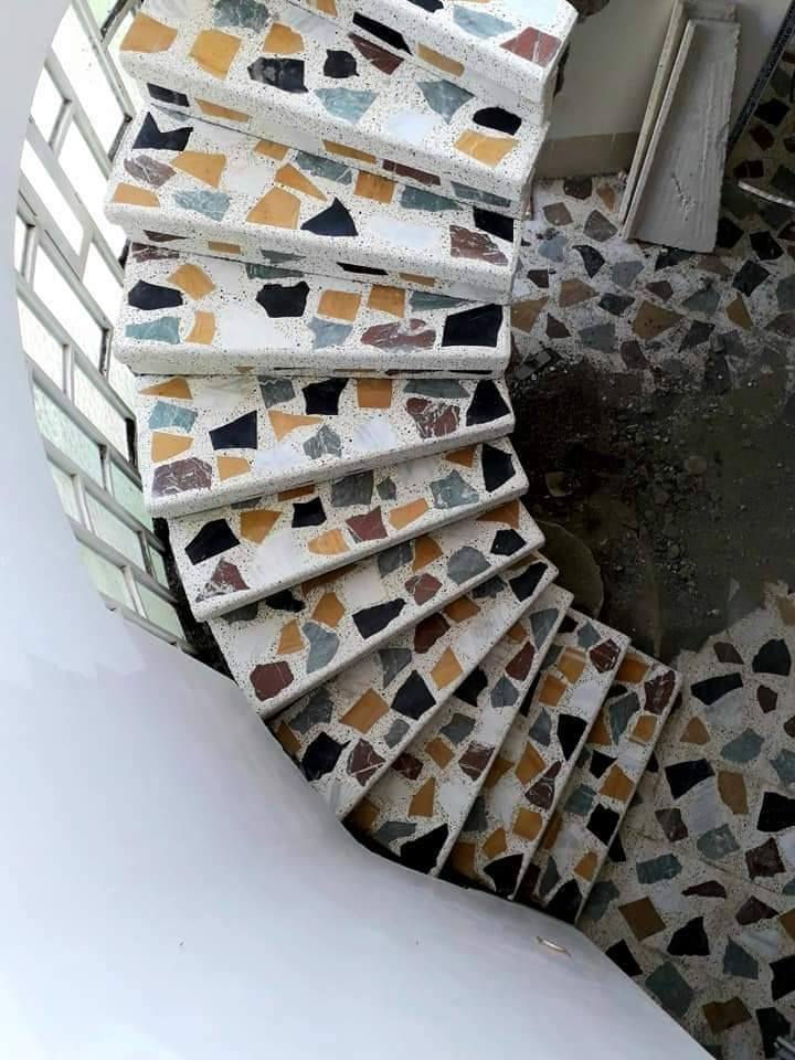 معمل الشروق لإنتاج البايات بكافه انواعها التعليق والتغليف ومن افضل المواد  وسمعت السعودية  الموصل  الملونه الجنب  اليمن رقم  الهاتف ***********صالح ابو مثنى
