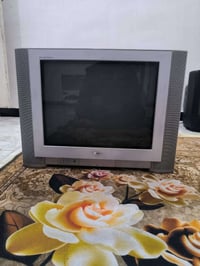 تلفزيون يلجي • نضافته ٩٠٪ • بغداد