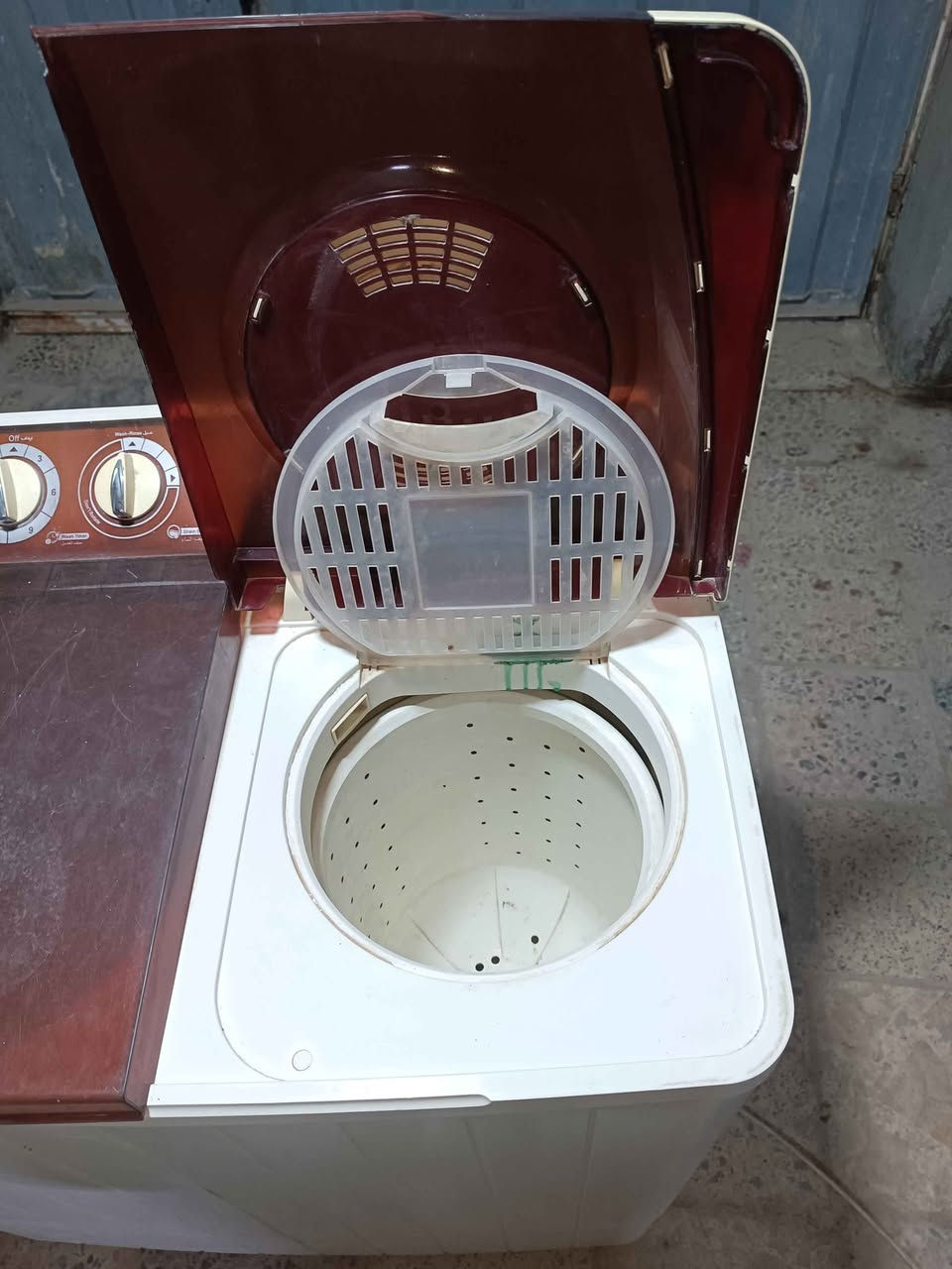 غسالة كبيره حجم 20 نوعها نوال من أفضل النوعيات تشتغل غسل و تجفيف ع الشرط السعر 90 المكان كوفه النجف, العراق


**إذا كنت صاحب هذا الإعلان وتريد حذفه لأي سبب، رجاءا أرسل رسالة إلى الدعم الفني**