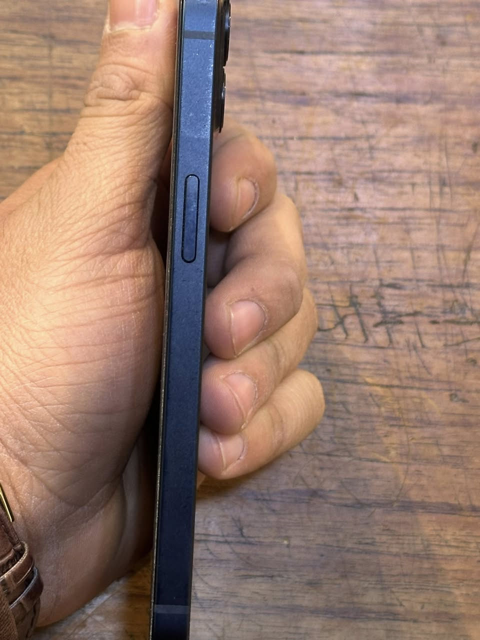 السلام عليكم
 
للبيع ايفون 13 العادي اللون نيلي الذاكرة (128) 
نسبة البطاريه (85) بلادي السعر 400 الف 
الموقع بغداد الحارثيه
رقم الهاتف ***********
