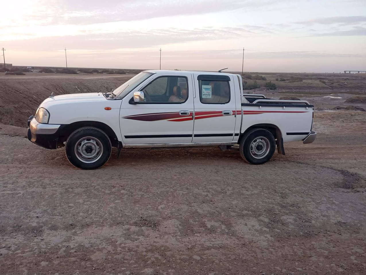 السلام عليكم  نيسان موديل2010  مكفوله من ضربه وتبديل وصبغ گير محرك شاصي تبريد تدفى حداديه تخم تأير باسمي مداور باي وكت مكان الناصريه البطحاء. رقم الهاتف,***********
السعر 115 وبيها مجال
