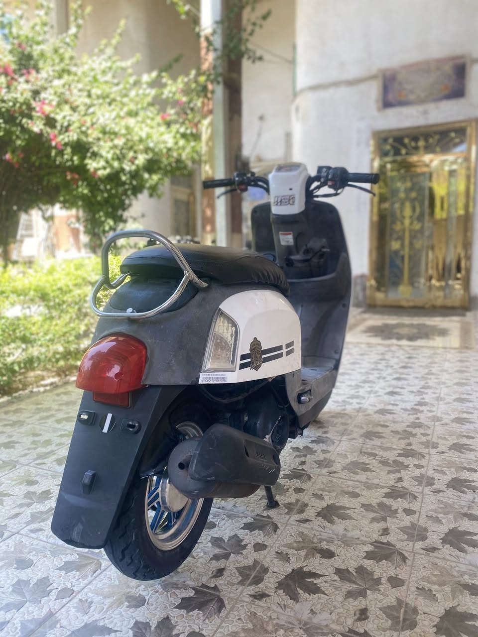 السلام عليكم ماكس بوليس 

للبيع كفاله عامه 

محرك ما مفتوح شلعه ومعدل 

ويل رياضي دبل جك صفح رياضي 

مكاني كوفه عباسيه 

سعر ٧٥٠ وبيه مجال قليل 

رقمي ***********
