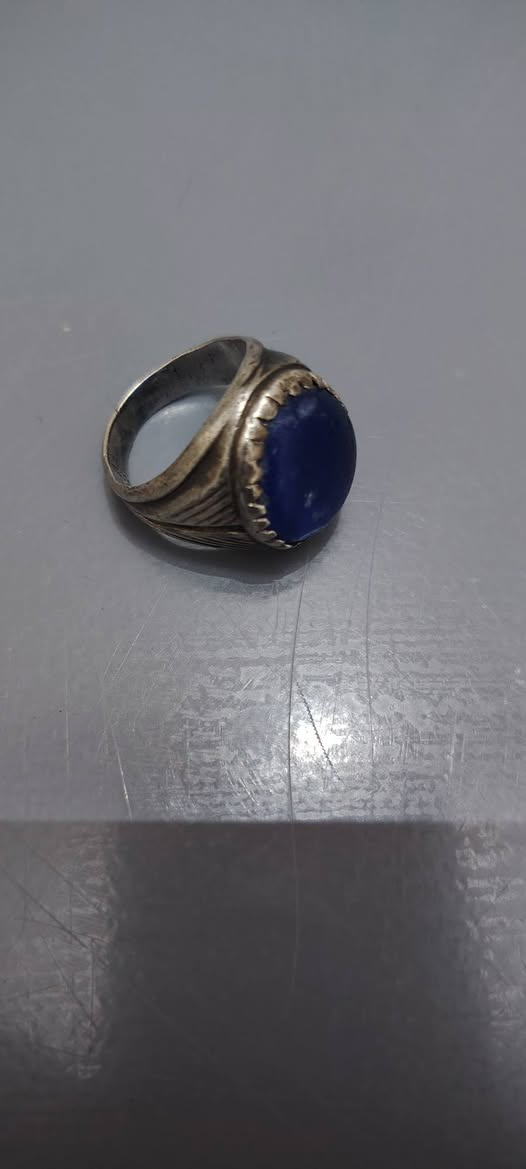 زاركون للبيع
صياغة قديمة
وحجر اصلي ونظيف
متواجد ع الفيس
سعر خاص


**إذا كنت صاحب هذا الإعلان وتريد حذفه لأي سبب، رجاءا أرسل رسالة إلى الدعم الفني**