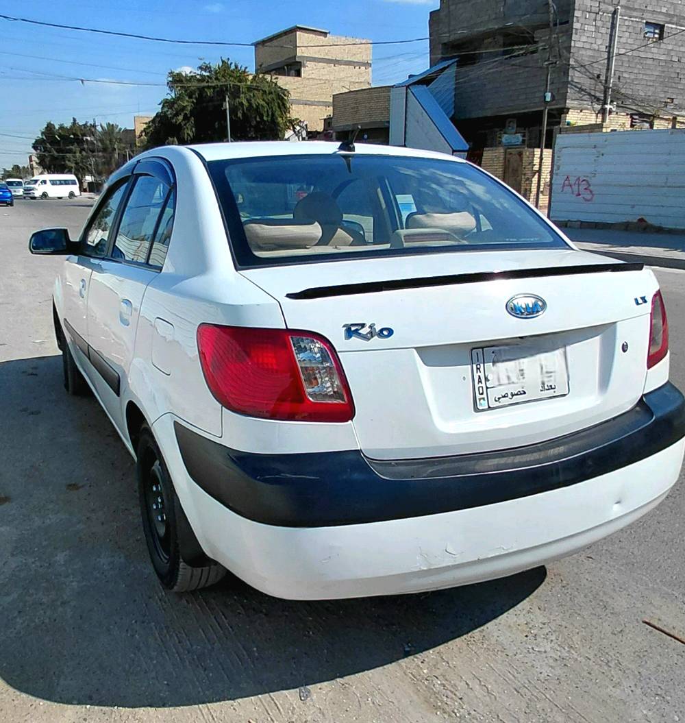 كيا ريو ٢٠٠٧ وارد أمريكي جاملغ وبنيد مصبوغ ابيع حزام محرك وكير نظيف تخم تاير شاشه وكامرة خلفيه غرفة نظيفة السعر ٦٩ ورقة مكاني غزاليه ***********