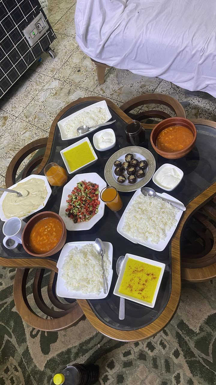 غراض للبيع تخم قنفات ميز وكراسي وطبلة وسطية


**إذا كنت صاحب هذا الإعلان وتريد حذفه لأي سبب، رجاءا أرسل رسالة إلى الدعم الفني**