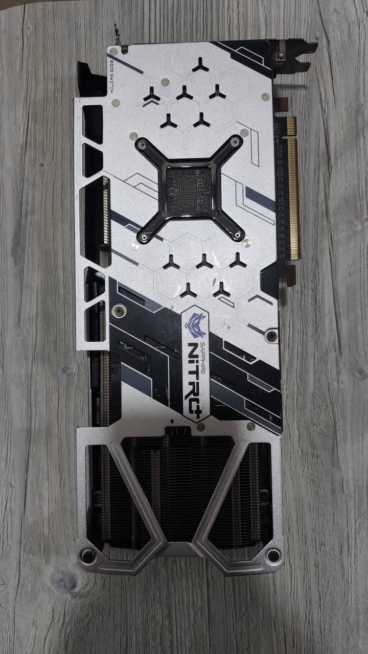 من رخصة الادمن
للبيع كرت 5700xt sapphire netro plus 
الكرت شغال وما بيه اي مشكلة سعر 220 الف يوجد توصيل


**إذا كنت صاحب هذا الإعلان وتريد حذفه لأي سبب، رجاءا أرسل رسالة إلى الدعم الفني**