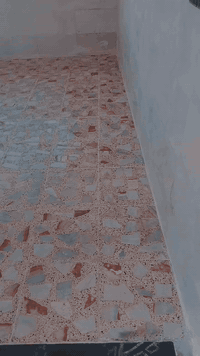 السلام عليكم متوفر خلفه سيراميك جدران ورضيه بايات درج مرمر بورسلين 
ستلام مهندس ***********
