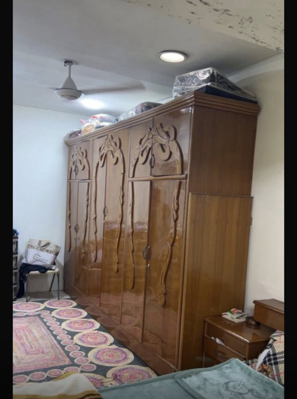 السلام عليكم عندي غراض لبيع تخم 10 مقاعد ب 500 وبي مجال
وغرفه نوم 400 وبيها مجال وبلازمات ثنين وحده بيها لنت وحده مابيها لنت مكاني بغداد حي العامل ***********
