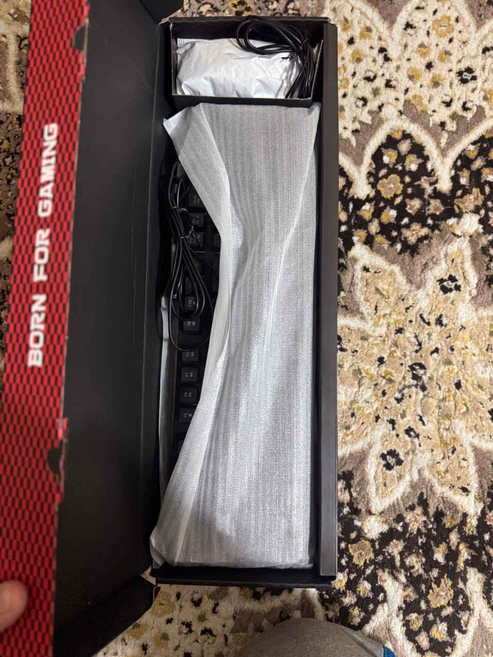 اكس بوكس سيريس اس مع كامل ملحقاته واستعمال قليل بسبب الدراسة وكذلك مع شاحنة لليدة والكيبل مالها و يو بي اس 1500VA من شركة ماكسما  قبل فترة اشتريته ما بي اي شي وهارد HDD سعة 1T سرعته من 350mb-910mb بالثانية جديد و ماوس وكيبورت ميكانيكي RGB
السعر450 وبي مجال / مع فحص وضمان 
للتواصل *********** واتس اب او على الخاص
مكاني بغداد مشتل
