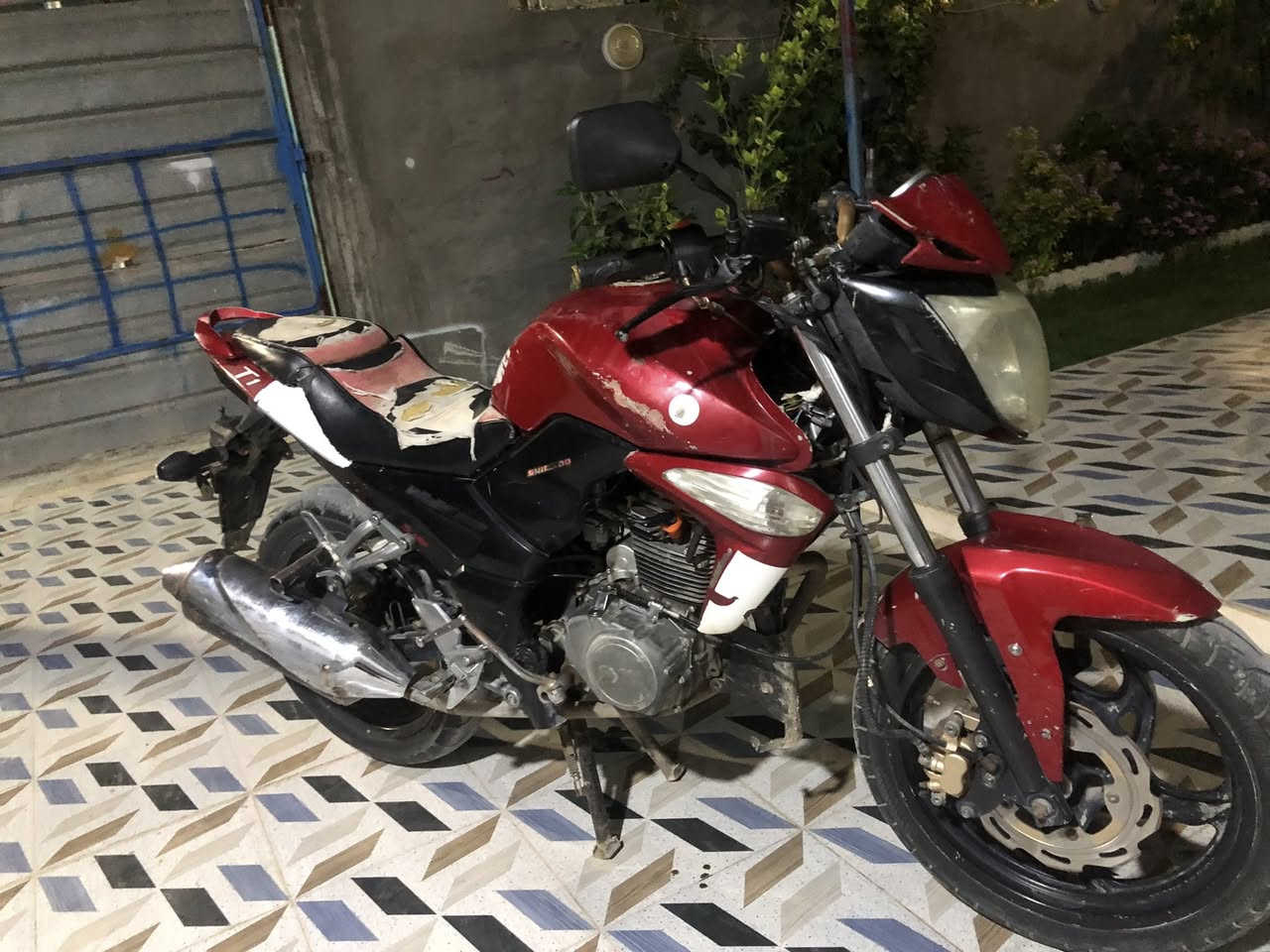 سلام عليكم سايم بطحه المراوس فقط بيراني


**إذا كنت صاحب هذا الإعلان وتريد حذفه لأي سبب، رجاءا أرسل رسالة إلى الدعم الفني**