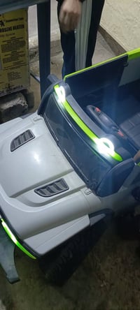 للبيع سيارة رقم الهاتف 07507103251