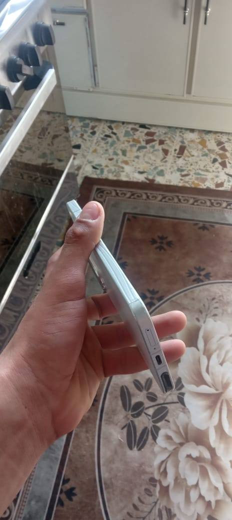 دPOCO F7 ذاكره 512 جهاز استخدام 11 يوم مغلف تغليف حمايه غراض كامله باكيت وشاحنه رايده مراوس من 13 عادي وفوك


**إذا كنت صاحب هذا الإعلان وتريد حذفه لأي سبب، رجاءا أرسل رسالة إلى الدعم الفني**