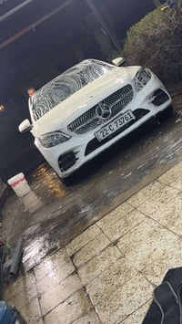 للبيع مارسدس c300 لون ابيض موديل 2020 السياره كلين بس هنا بل عراق انطخ...