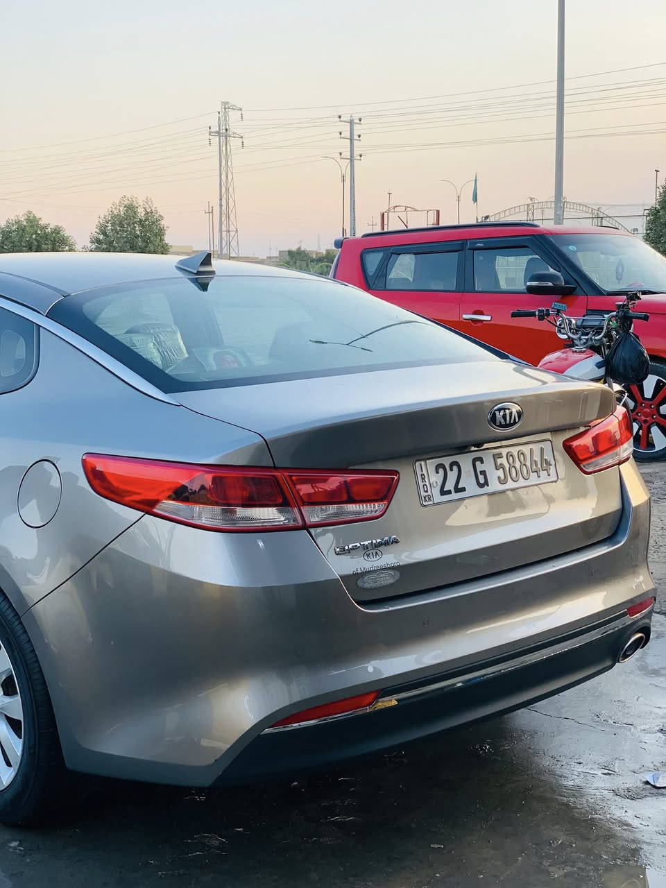 السلام عليكم
كيا أوبتيما 2018 سنوية 2028

وارد أمريكي رقم أربيل الدولي بائسمي 

 • محرك 2.4L GDI كفالة من التنقيص والتبخير

 • كاميرا خلفية 

 • كشنات مخمل 

       • تحكم ستيرن جهتين

 • دخول ريموت ذكي 

       • رادرات امامي وجانبي

       • حساسات خلفية 

       • لد نهاري ليلي

       • اشاير مرايات جانبية

       • رادار الخروج عن المسار

       • ويل 16 كروم بلادي

وباقي مواصفات الاوبتيما المعروفة

الضرر :- السيارة ليبل واحد بدون اي تبديل و

"ملاحظة حادثها القطع نفسهن راجعات بارد"

والحادث مرفق بالمنشور

سونار موجود

رقم  /اربيل

السيارة خير من الله وبالعافية ؏ ياخذها

السعر 140  وبية مجال 

مكان السيارة/ ديوانيه 

للأستفسار اكثر الاتصال على الرقم***********
