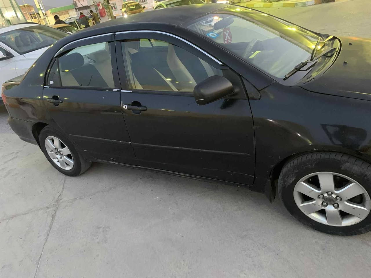 السلام عليكم للبيع سياره كورلا موديل ٢٠٠٧ رقم بغداد باسمي السيارة بيهه جراد كير مكينه مكفولات الاتصال *********** السعر ٧٥ قفل
