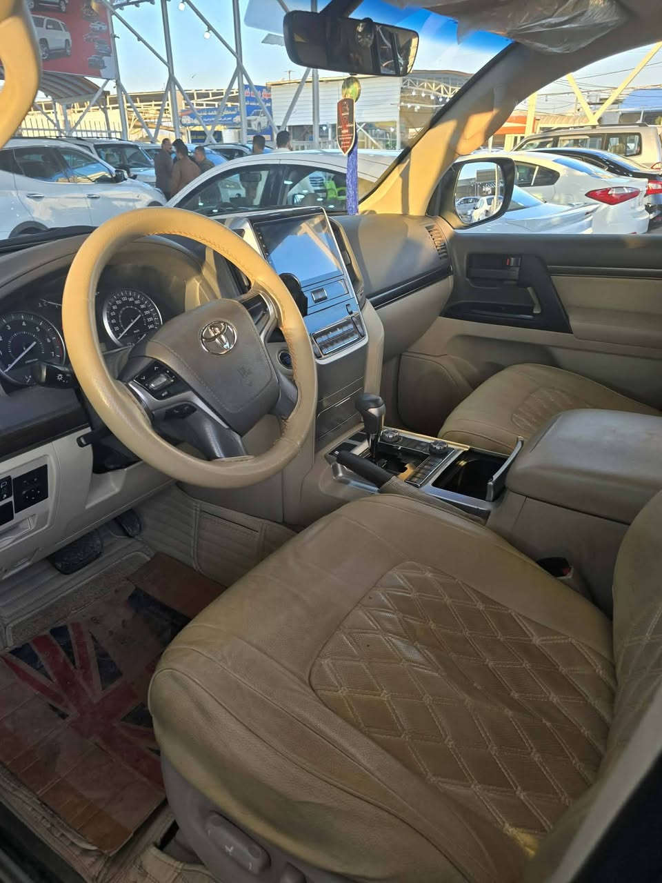 لاندكروز ٢٠٢١ شركات 
مكفوله كفاله عامه 
ماشيه ١٠٠ الف 
رقم اربيل  
رقم صاحب السياره 
***********
