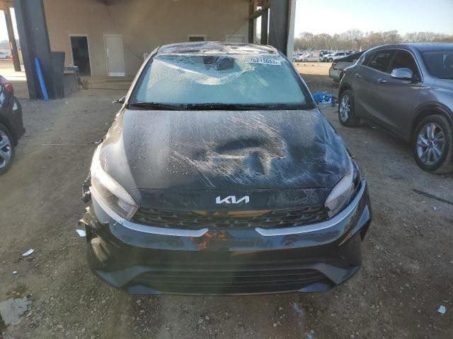 السلام عليكم
كيا فورتي موديل 2024 

صورها موضحة بالمنشور 

للبيع 160 $

وبيها مجال

***********
