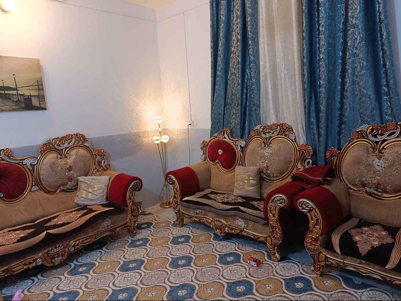 ثلاجه نضيفه سعره 300وبيه مجال هيه ثلاجه هيه مجمده وتخم 300 احطاطه 10مقاعد نضيف الاستفسار أتصل برقم 0780004405


**إذا كنت صاحب هذا الإعلان وتريد حذفه لأي سبب، رجاءا أرسل رسالة إلى الدعم الفني**