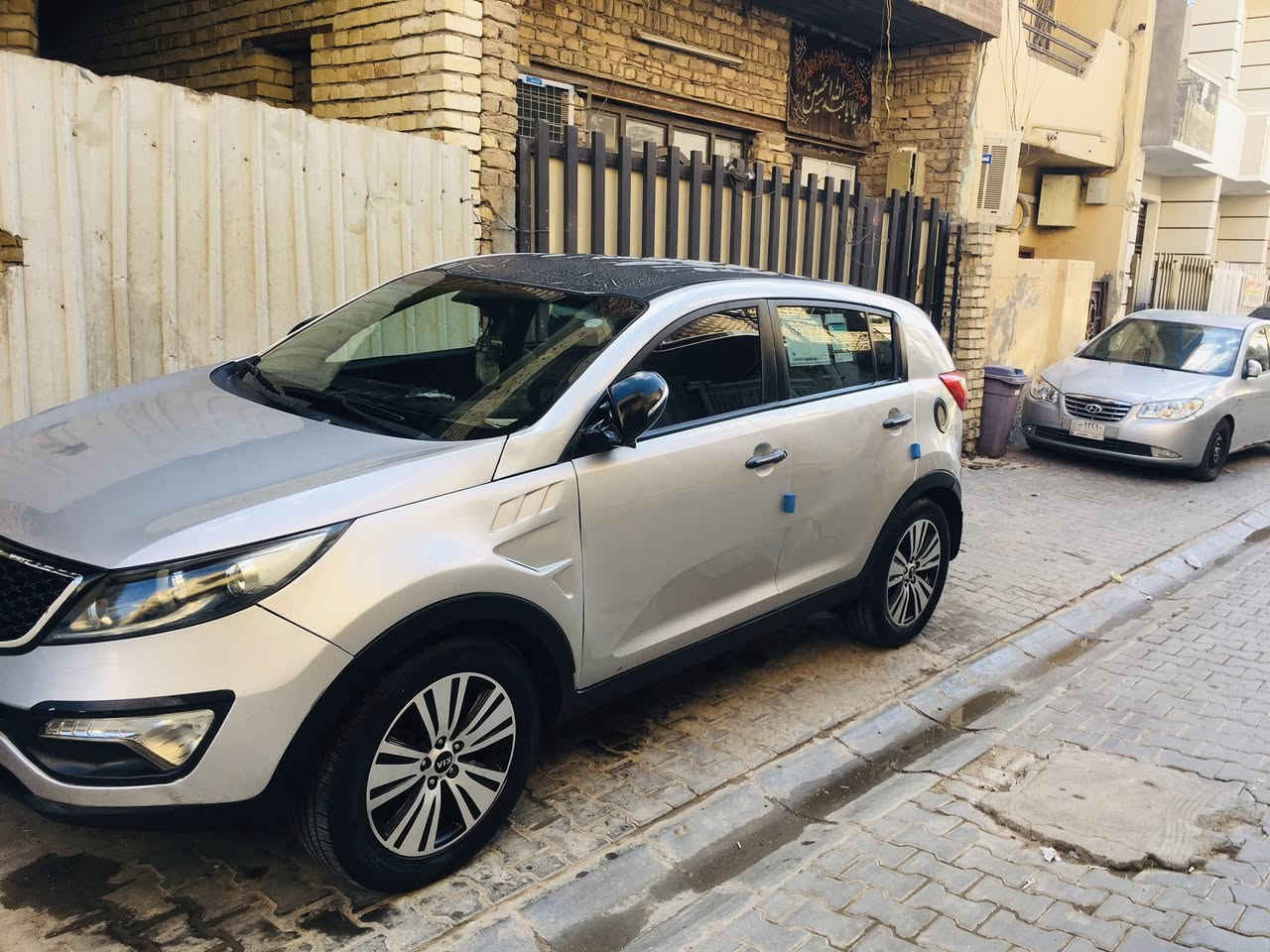 سلام عليكم كيا سبورتج كاز موديل 2014 موصفات تدفئه تبريد كشنات جلد فول عدى الفتحة ادوات  كصه جنطه  متومه  كامل سنوية ورقم وياها كاملة جاهزة من كلشي بغداد السعر 52 $ ورقة وبيها مجال 
***********
