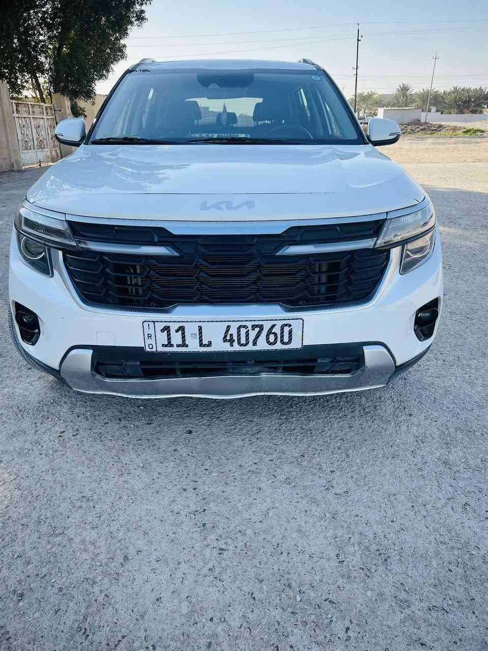 سلتوس موديل ٢٥ مكينه2000  دوش.  ماشيه 16 ألف  حادث جاملغ وبنيد وجاملغ خلفي شويه غير حادث امريكا مكفوله سياره السعر ١٥٣ مجال حك جيه  السياره فول مواصفات كشن كهرباء المكان بغداد قريه نفطيه  *********** مكلف بل نشر اني
