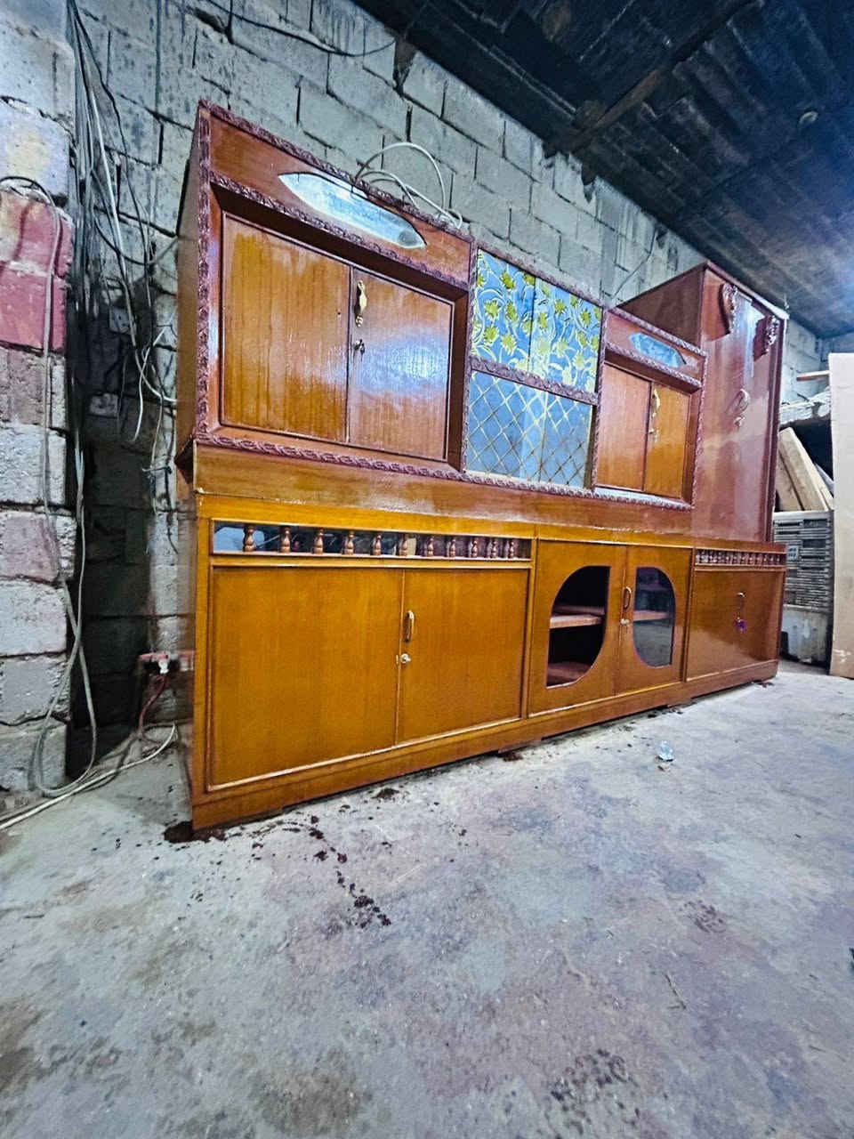 كنتور6بوب ملحق حطاطة السعر 250الف
كنتور 3بوب حطاطة ملحق السعر240الف
كنتور 3بوب جديد السعر360الف
كنتور بابين جديد السعر250الف
بوفية 3مترات ونص حطاطة السعر 150الف
بوفية مترين ونص حطاطة السعر 120الف
بوفية متر و70سنتم السعر75الف 
زاوية كنتورية حطاطة السعر 45الف
العنوان التاميم القادسية الاولى شارع المشاتل 
للأستفسار ***********
