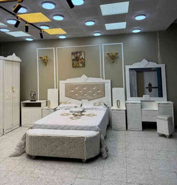 💰 السعر: مليون دينار فقط – غرفة جديدة وجاهزة
📞 للحجز والاستفسار واتساب: ***********

🛏️ غرفة نوم فخمة – خشب خفيف سوكي / درجة اقتصادية – طابق واحد
• داخل معاكس 3ملم – خارج تحفير SNS انديف 5ملم
• صبغ حراري درجة أولى
• كنتور 6 أبواب – 9 قطع كاملة
• سرير بلاويد أسود (6 أرجل)
• قياس الكنتور: ارتفاع 2.40 × عرض 3.20

✨ الإضافات:
• دوشك: 135 ألف
• شازلون مقعد: 50 ألف
• شازلون مخزن: 75 ألف
• طابورية: 15 ألف
• زاوية تصميم كنتوري بنفس ارتفاع الكنتور

🛠️ فحص قبل الاستلام

🚚 التوصيل:
• بغداد: توصيل وشد مجاني (الأطراف 50 ألف)
• المحافظات: حسب البعد
