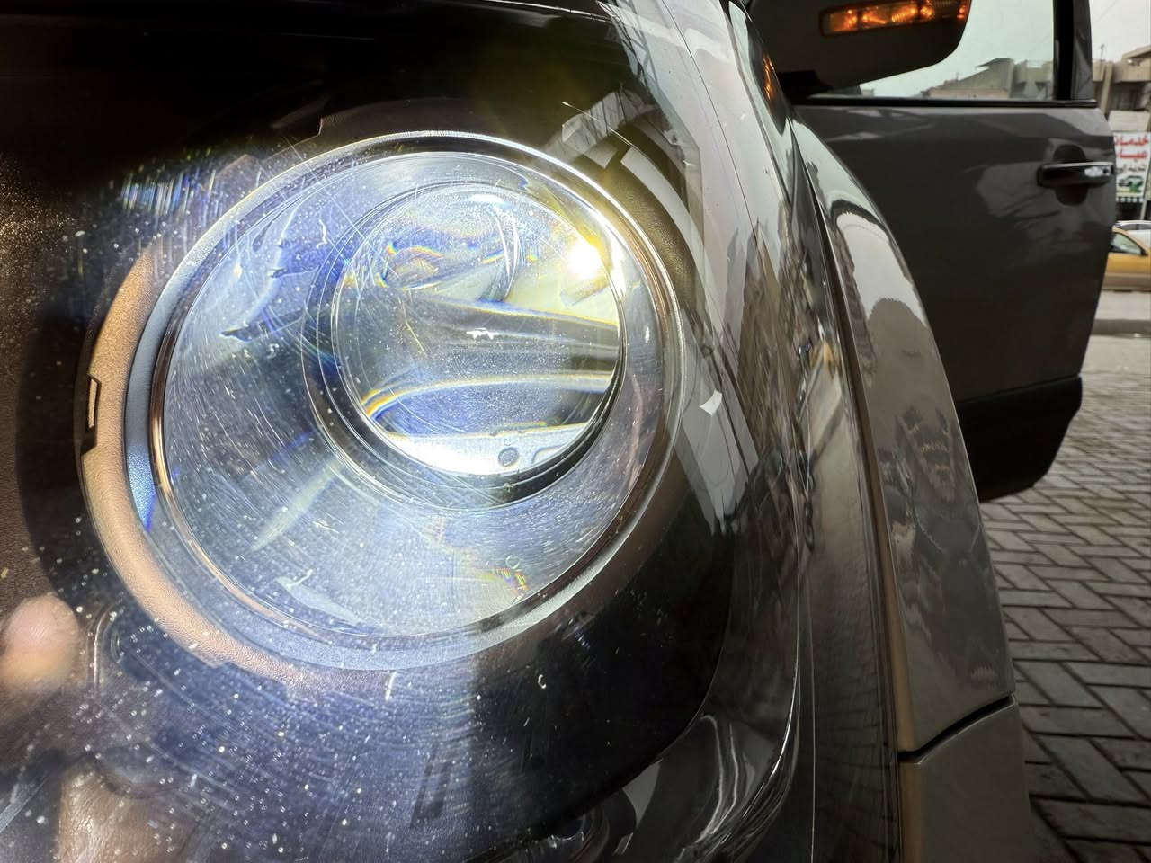 السلام عليكم تبديل جام لايت +عدسات ضمان لمدة سنه بالعدسات بسعر ٣٠٠ الف  (جام+عدسات) 
العنوان 
الفرع الأول / بغداد/ الطالبيه/ مجاور مجسّر ٨٣
*********** أحمد السعدي 
الفرع الثاني /ديالى/ جديده الشط/ مجاور مطعم سامان السياحي 
*********** مصطفى السعدي
