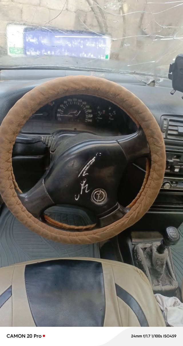 اوبل فيكترا موديل ٩٨
حجم ١٨ 
محرك معمر جديد 
طخم تايرات جديد
كانون للمزيد خاص 
السعر ٣٧ بي مجال


**إذا كنت صاحب هذا الإعلان وتريد حذفه لأي سبب، رجاءا أرسل رسالة إلى الدعم الفني**