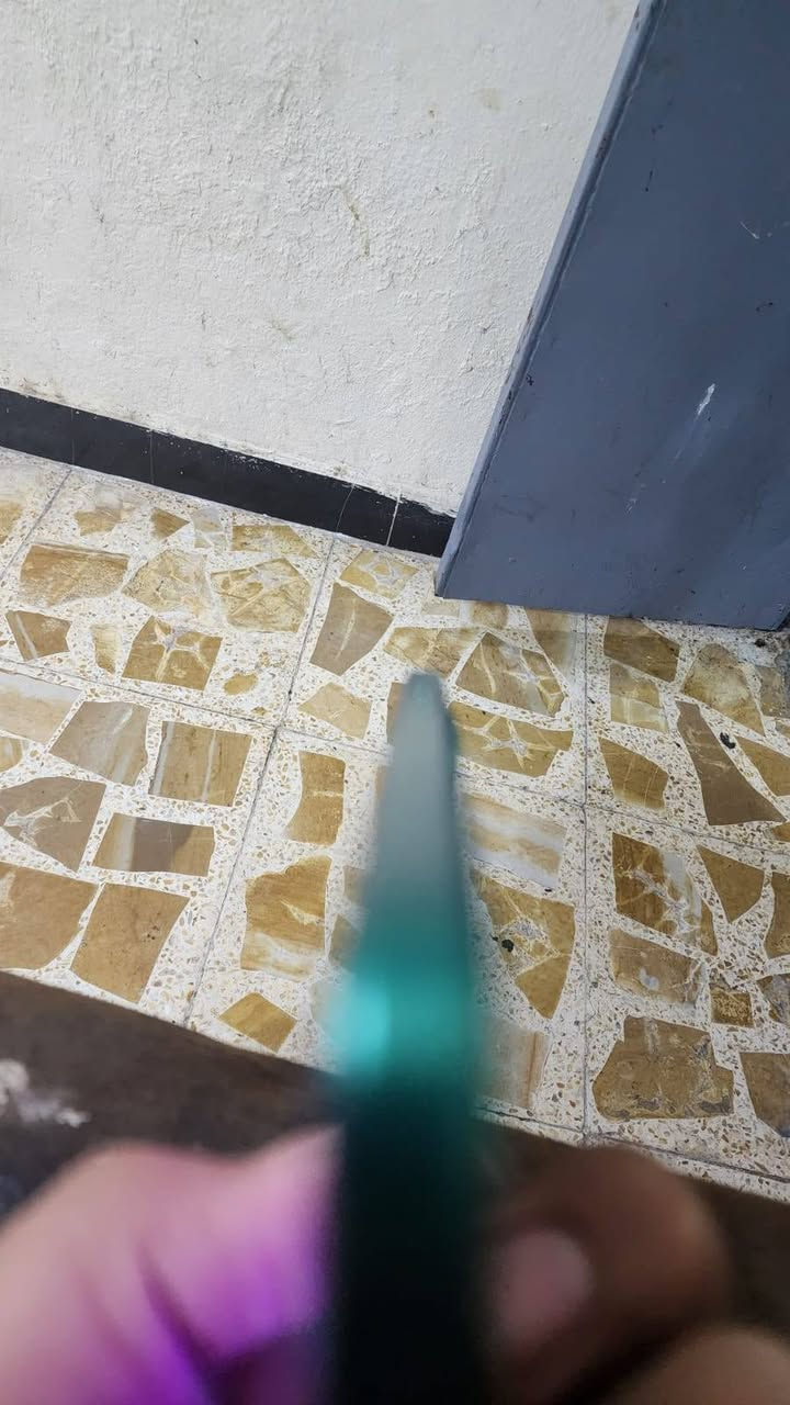 سلام عليكم تلفون هونر X8Dللبيع تلفون كلشي ما بي ما مفتوح عله حطت شركه ذاكره 512يعني نص تيره ممان بغداد مدينه صدر قطاع 14 رقم الهاتف ***********
